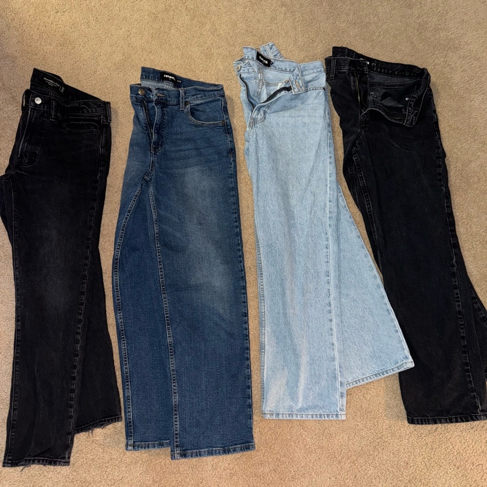 Bundle Men's Relaxed Jeans in Black, Dark Blue, Light Blue, sweat pants